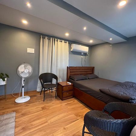 La Serene Farm Stay - Luxary 4 Bed Room Property ไฮเดอราบัด ภายนอก รูปภาพ